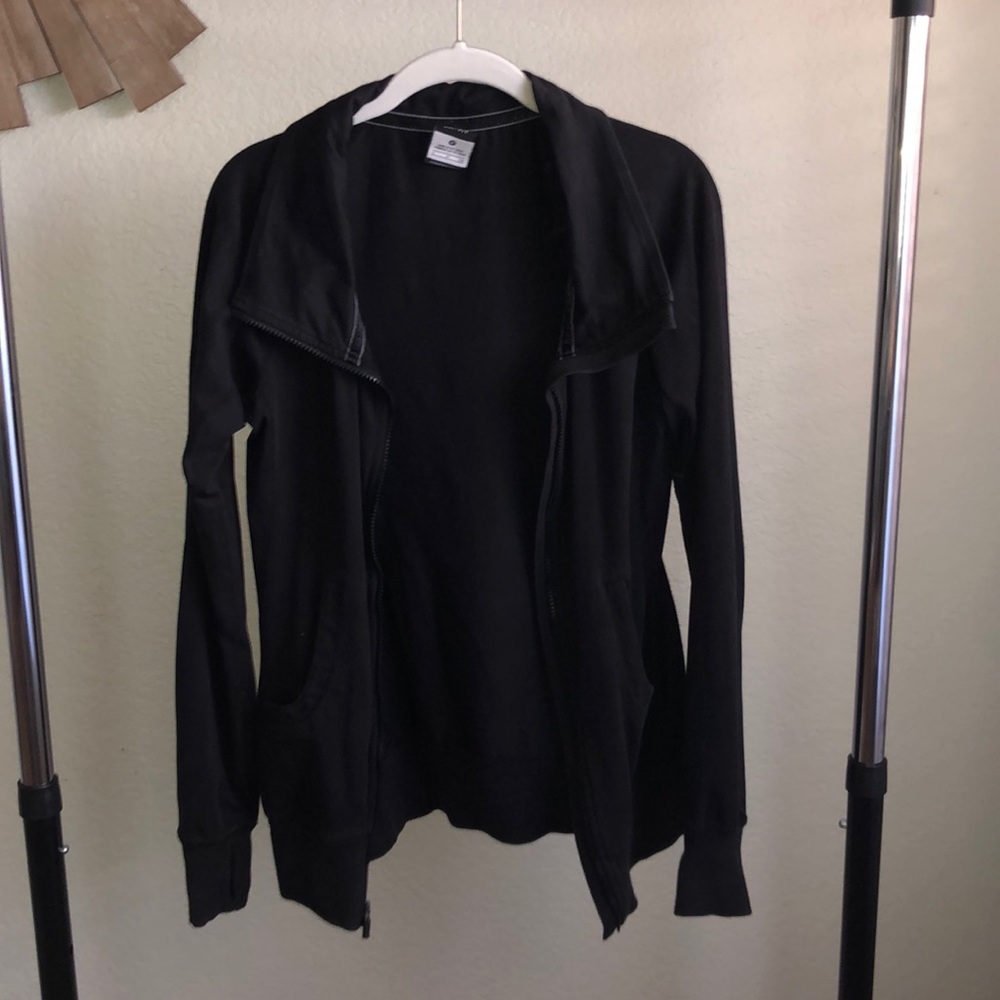 Nike Black Zip up jacket. US Size S